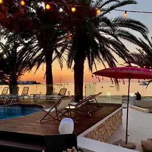 https://tagomago.ibizaislandhotels.net